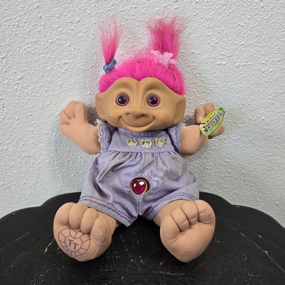 Treasure Trolls Cuddle Tots 1st Edition Yazzi - Picture 2 of 11